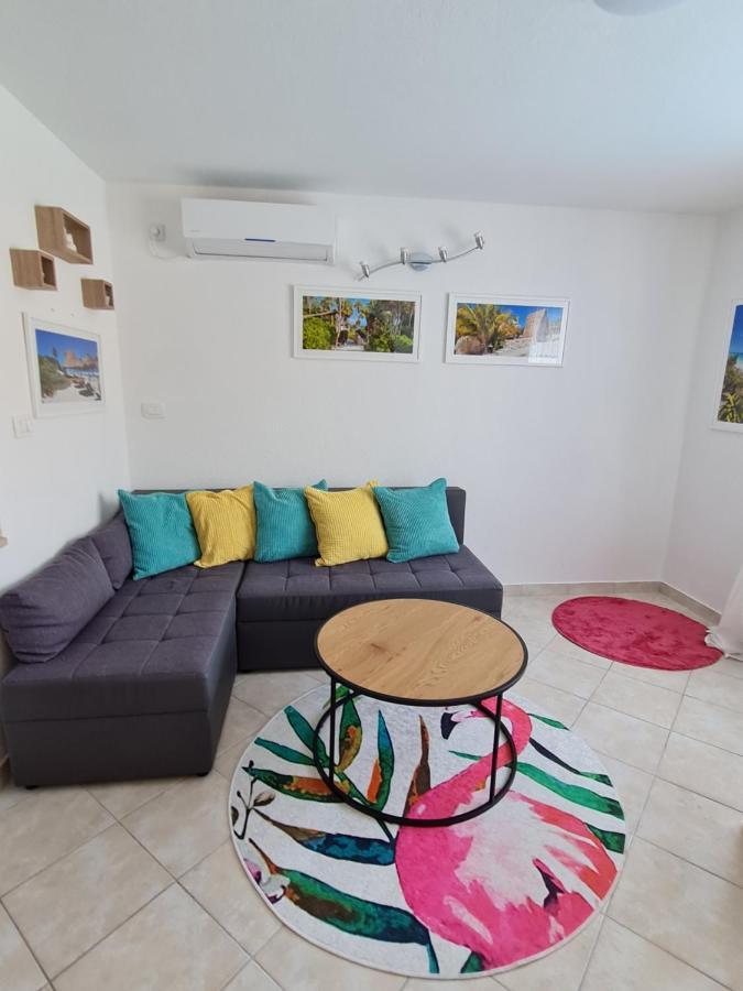 Holiday Home "Mala Kuca " With Heated Pool PUY Exterior foto
