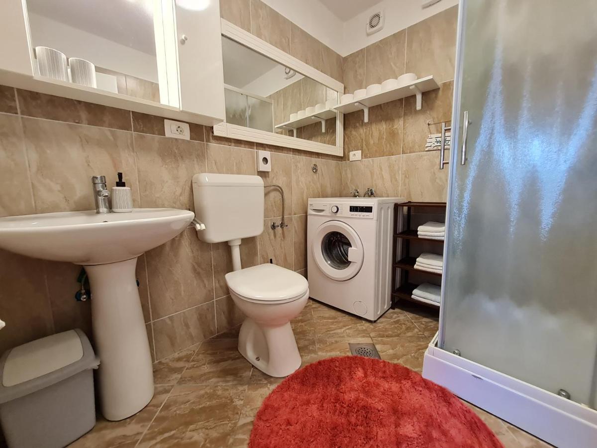 Holiday Home "Mala Kuca " With Heated Pool PUY Exterior foto
