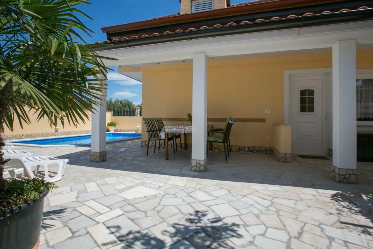 Holiday Home "Mala Kuca " With Heated Pool PUY Exterior foto